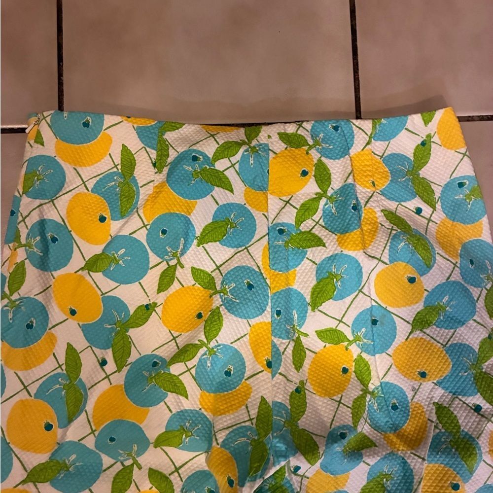 Lilly Pulitzer Vintage Citrus Print Crop Pants - Yellow, Blue & Green - Picture 6 of 6